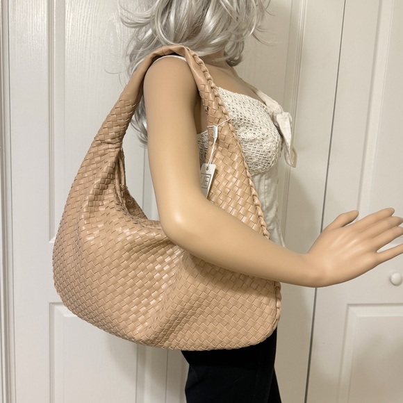 NEW Urban Expressions Laverne Hobo Weave Handbag - Picture 2 of 13